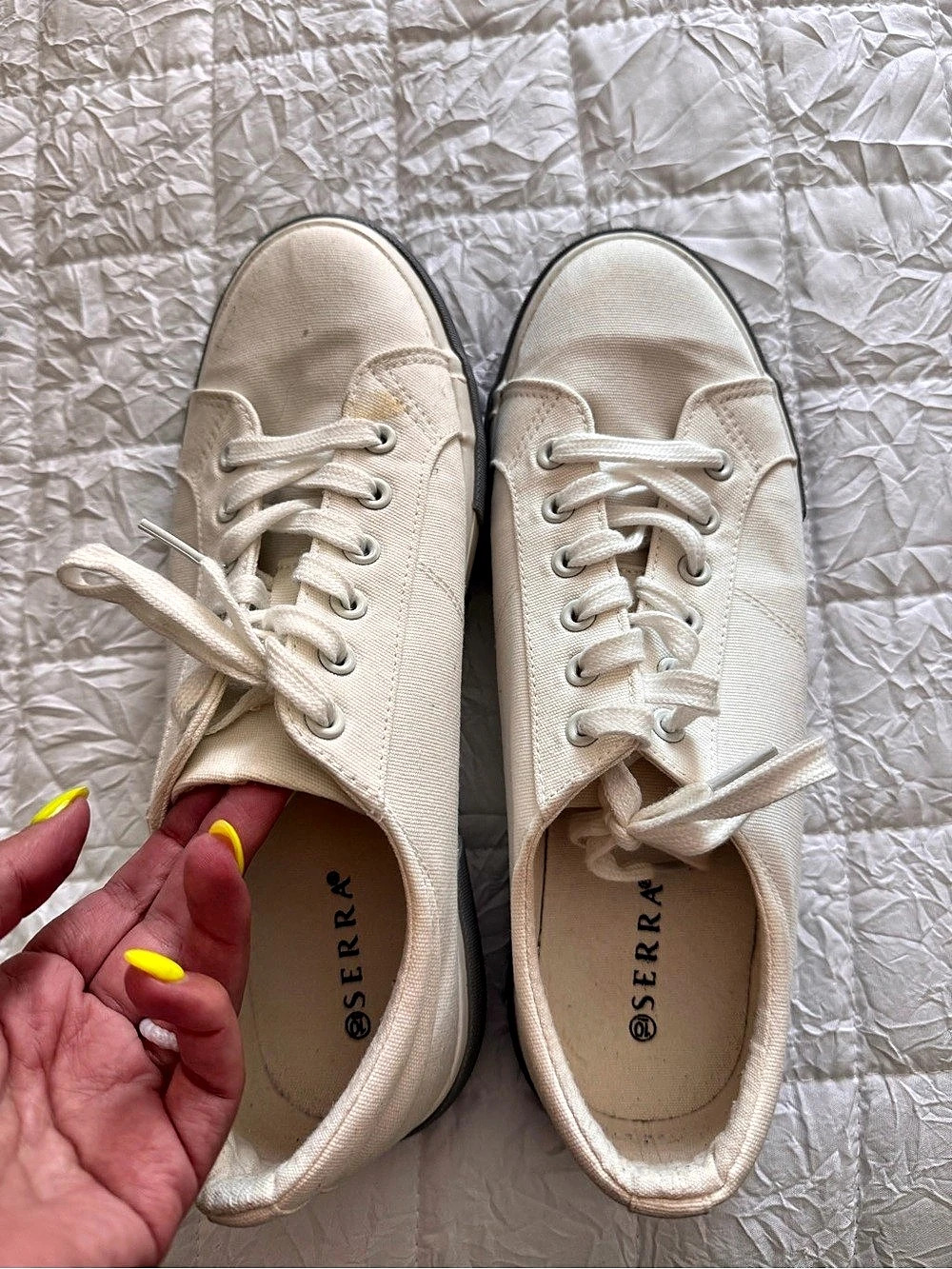 SERRA Women's Cream Lace-Up Sneakers